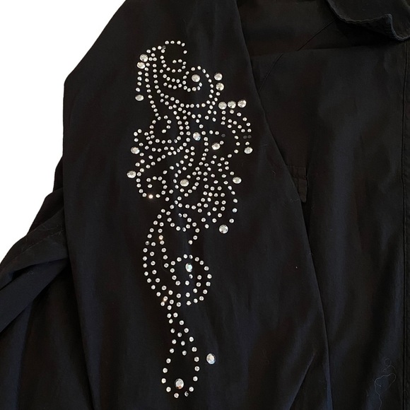 Roper women plus size 2x Black rhinestone embellished pearl snap western shirt - Picture 4 of 8